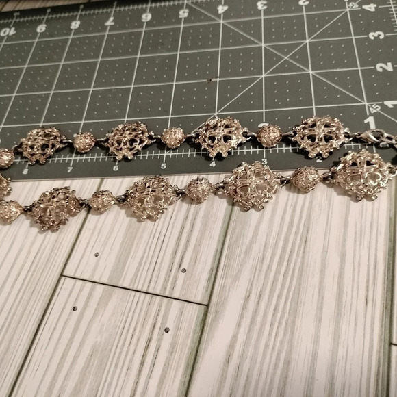 Antique Silver Tone Filigree Pendant Link Choker Style Necklace 16" - Picture 8 of 8